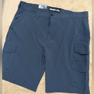 Iron Co. Men's Tech Stretch Cargo Shorts - Greystone - Size 40 - NWT